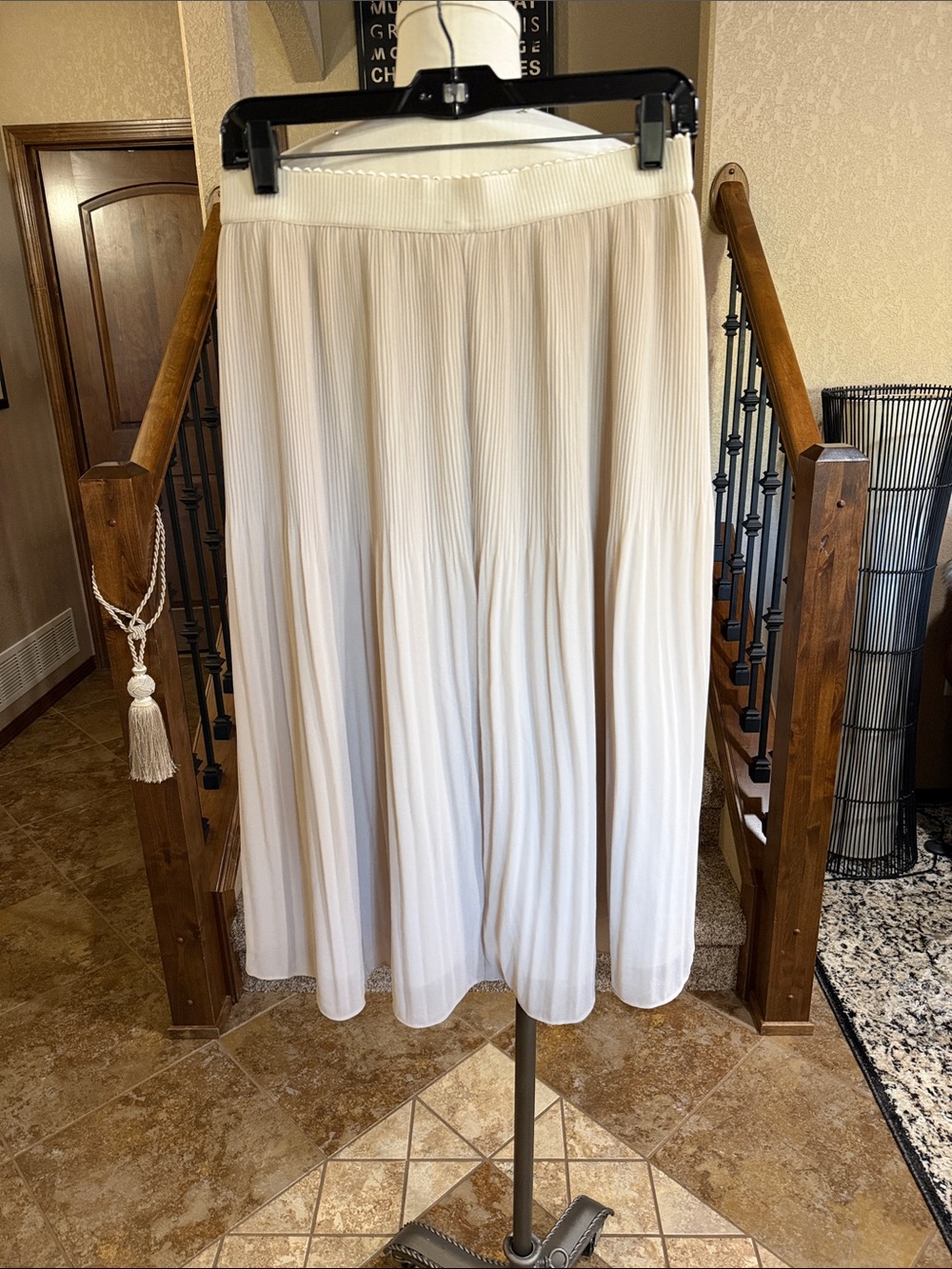 Naked Zebra Cream Pleated Midi Skirt - M